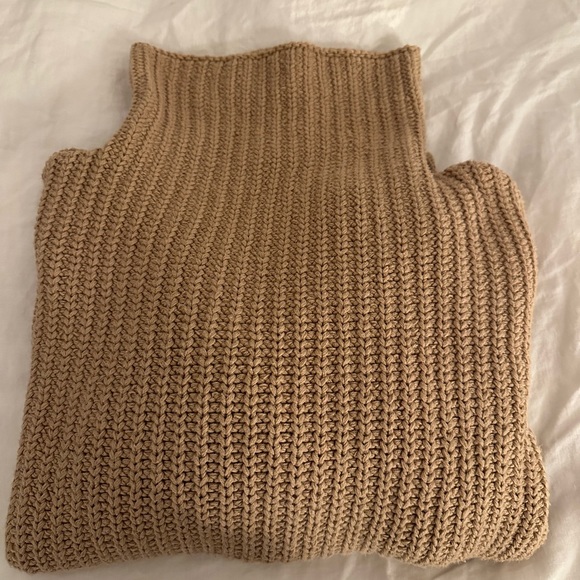 Free People Swim Too Deep sweater in Beige sz XS - Picture 3 of 3